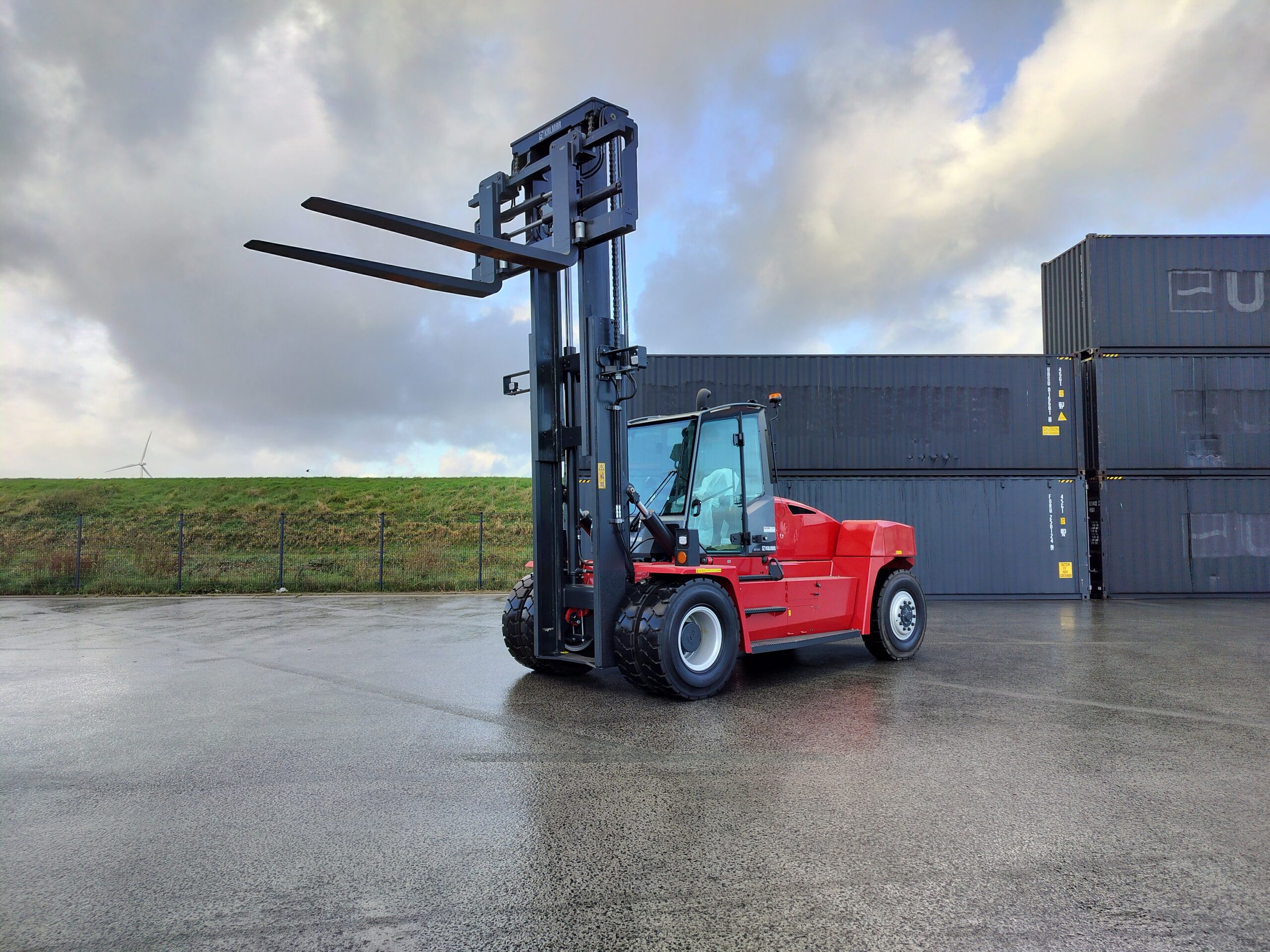 Kalmar DCG160-12T
