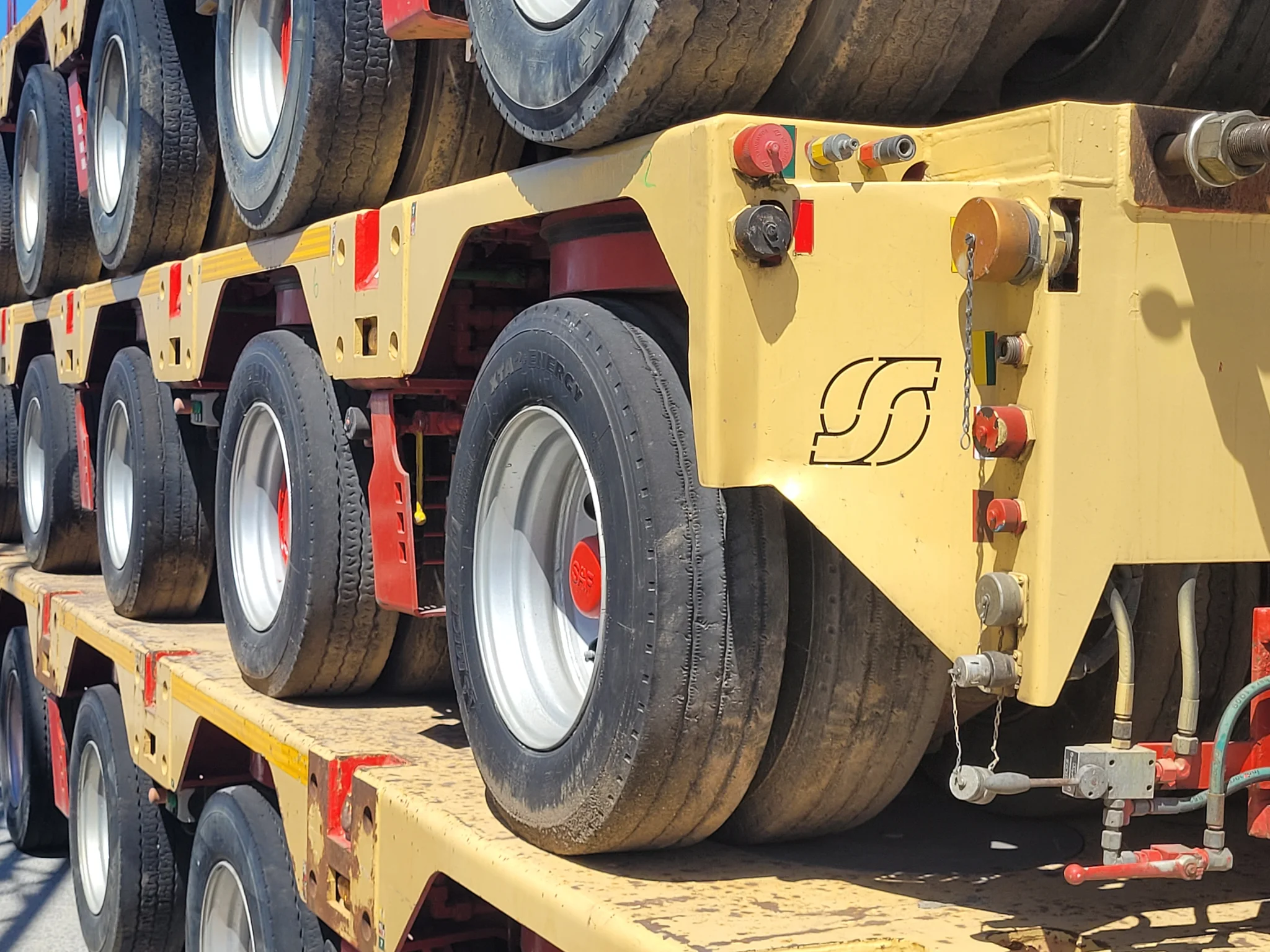 Scheuerle 6-axle SPMT 3000