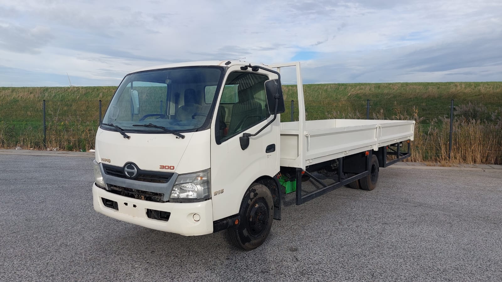 Hino XZU730L 8,5 TON GROSS