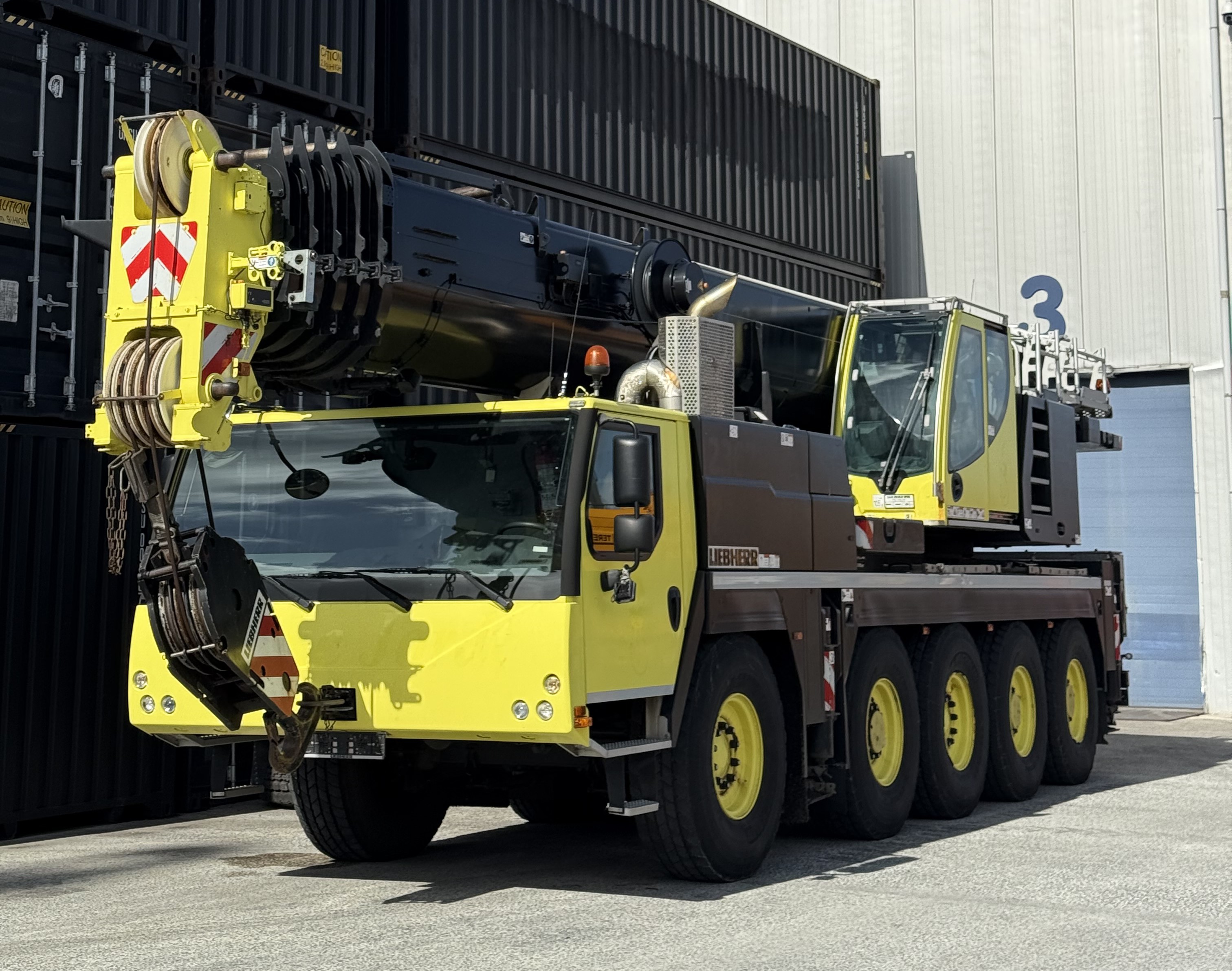 Liebherr LTM1100-5.2
