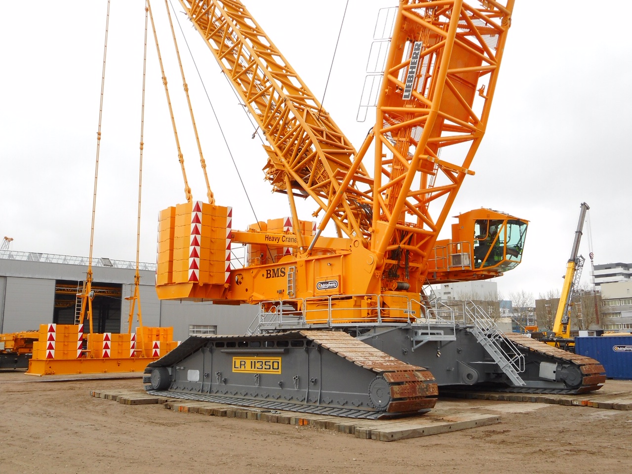 Liebherr LR11350