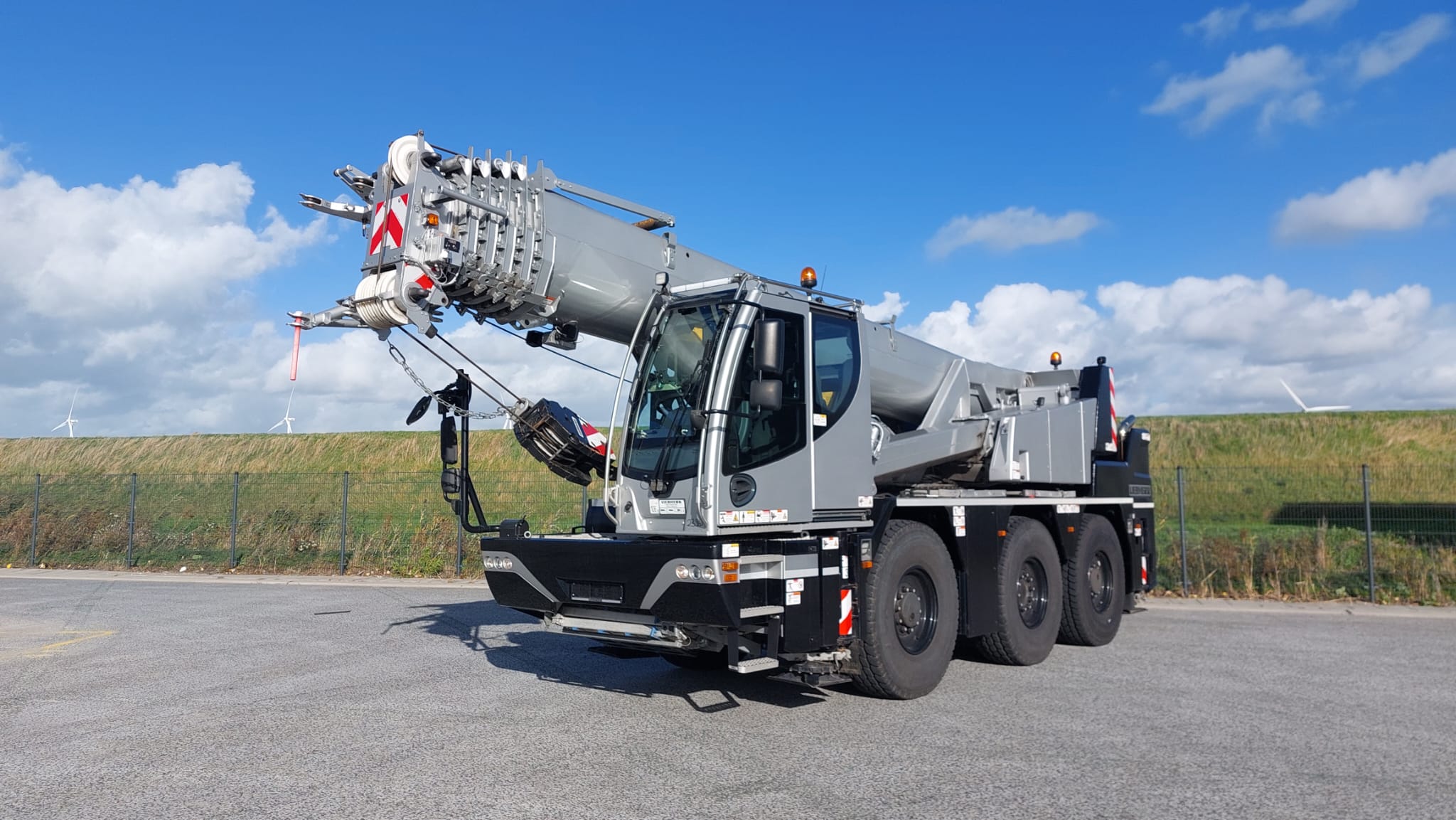 Liebherr LTC1050