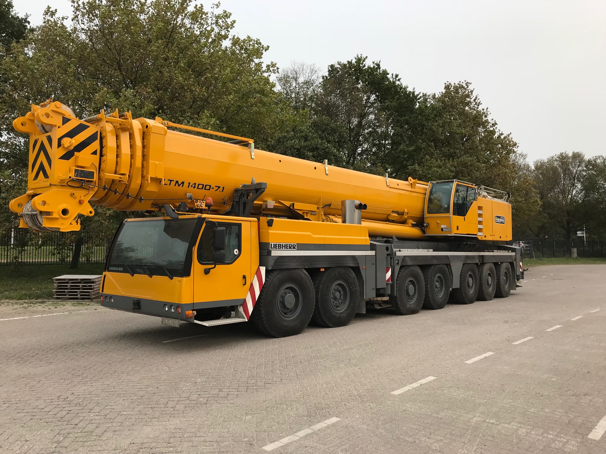Liebherr LTM1400-7.1