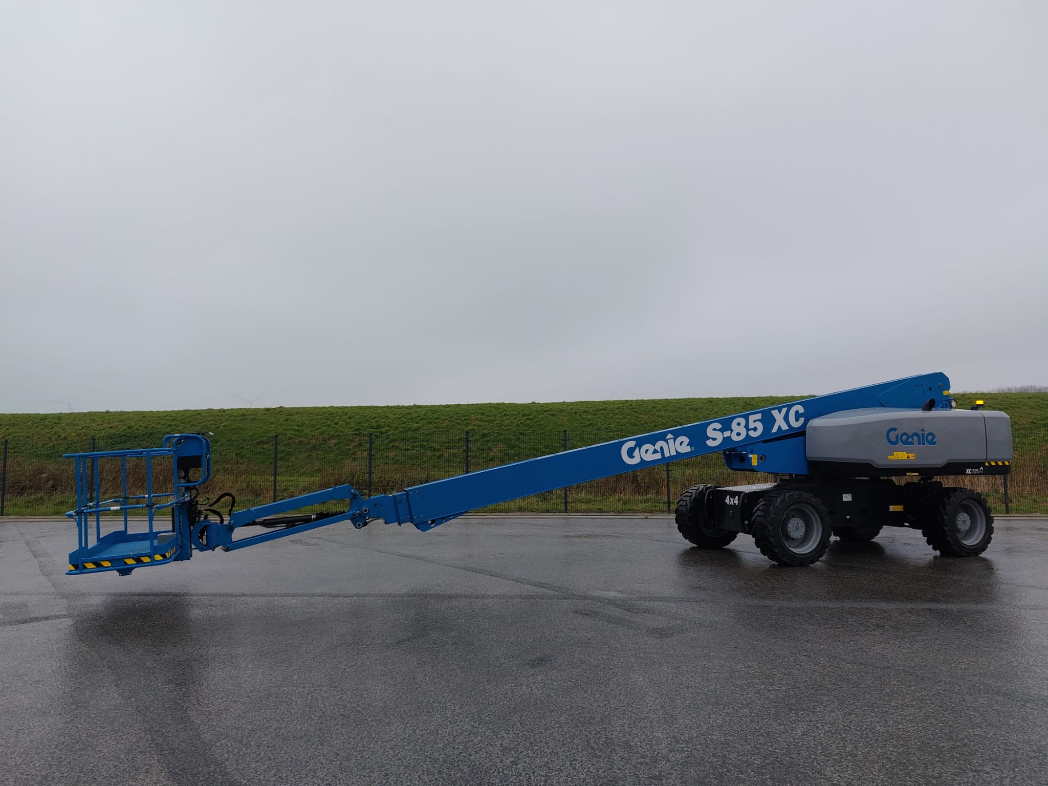 Genie S-85 XC