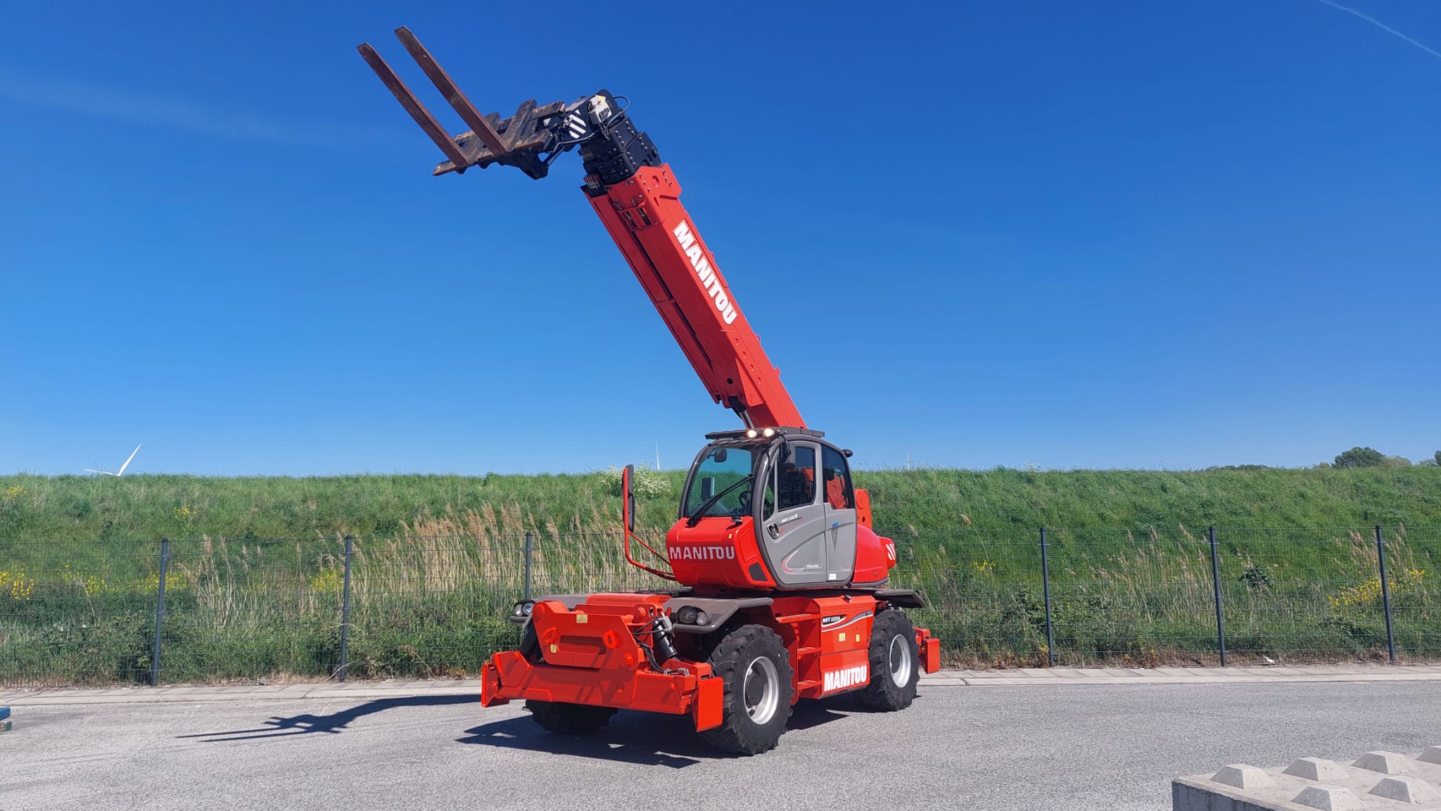 Manitou MRT2150+